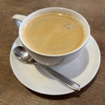 ジッカリア エスト - 