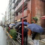 麺家 龍 - 到着時の列
