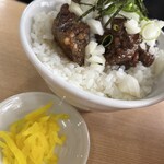 中華そば 田村 - 炭火焼き 豚タン丼