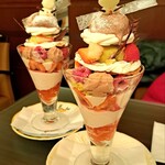 ショコラティエ パレ ド オール - 並べてると可愛い～！けど雪だるまが倒れてきてる(´∀｀;)