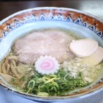 石臼玄麦自家製らーめん 丸竈 - さば煮干しゆずらーめん(塩)背脂なし 900円