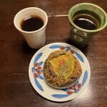 パン工房 &パン - 料理写真:宿の部屋で、コーシーと一緒に、ハイ・チーズ（笑）