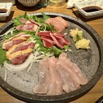 Toriyaki Midori - 鶏刺し5種