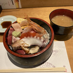 Sushi Masa - ちらし具の大盛り　1210円
