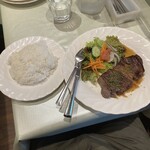 イタリアンレストランアンジェロ - 牛ロースステーキ