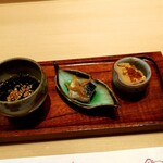 Sushijou - もずく酢、鰯の梅生姜煮、あん肝と奈良漬
