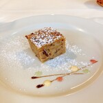 ピッツェリア　イル　ビアンコ - デザートつき ソースが可愛い