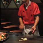 ステーキハウス 三松 - 目の前で焼いてくれます！