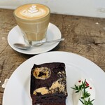 ELMERS GREEN CAFE - 