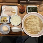 炭火焼濃厚中華そば 海富道 - 