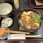 おざき - 料理写真:けんちん鍋焼きうどん1300円