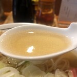 らぁ麺 高橋 - スープ