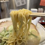 元祖札幌ラーメン もぐら - 麺あげ