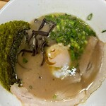 豚骨らーめん まる龍 - 