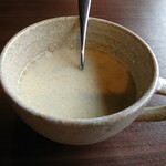 古民家カフェ 繁陽亭 - たっぷりキノコ入りポタージュスープ