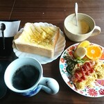 古民家カフェ 繁陽亭 - モーニング 蜂蜜トースト コーヒー