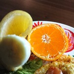 古民家カフェ 繁陽亭 - フルーツ(オレンジ・バナナ)