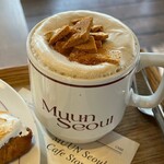 MUUN Seoul - ホットダルゴナコーヒー 税込680円（R5.12時点）