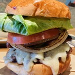 ヨンイチロクグリリング - HOMEMADE HAMBURGER＋SWISS CHEESE・BACON 