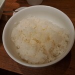 焼肉うしごろ - 魚沼産コシヒカリご飯です。