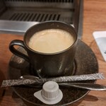 焼肉うしごろ - ホットコーヒーとミルク、シュガーです。