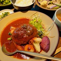 グリル プランチャ - 和牛煮込みハンバーグランチ