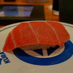 無添くら寿司 - 本まぐろ大トロ (税込)390円 (2024.01.21)