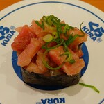 無添くら寿司 - 幻のとろ鉄火軍艦 (税込)180円(2024.01.21)