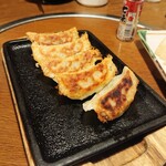 Kamigata Gochisoudokoro Hiikiya - 鉄板焼き餃子（5個）