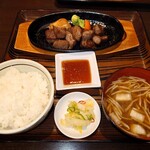 Nikusakaba Juraku - 那須和牛サイコロステーキ定食
      