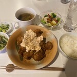 炭焼キッチン とりこ - 