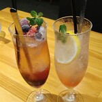 Trattoria l'mante izumi - 一休のワンドリンク付きのコースで選んだ、ワイルドベリー、ペアブロッサム