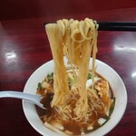 中国家庭料理城香亭 - 五目いなかラーメン_580円　天空麵リフト