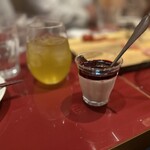 グスタヴォ - デザート
      フルーチェみたいな感じ