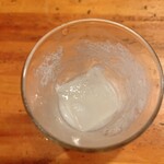 アジアンダイニング ダリマ - しかもかなり大きな角氷が入っています