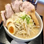 味噌ラーメン はちべえ - 