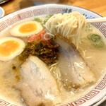 博多ラーメン 片岡屋 - 煮卵ラーメン　¥820 ★