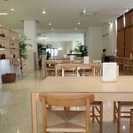 Kurashi No Hakkou Deri Ando Kafe - 店内
