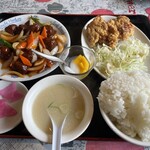 中国料理 多喜屋 - 豚肉団子定食　980円　唐揚げ付きでコスパがやっぱり素晴らしいし味も他の似たテイストのお店よりもワンランク上だ。