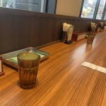 カルビ丼とスン豆腐専門店 韓丼 - カウンター席