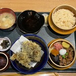 群馬の台所 - 峠の釜めし 舞茸天ぷらセット