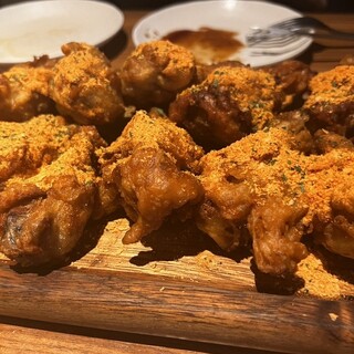 蜂蜜とチーズ BEEHOUSE_1