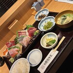 Honkaku Itamae Izakaya Osakana Souhonke - 