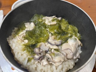 Kuidouraku - 牡蠣の釜飯