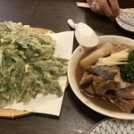 八丈島郷土料理 源八船頭 - 明日葉の天ぷら、あら煮