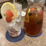 オスロ コーヒー - フルーツティー　850円　たっぷり！