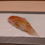 大宮 鮨 貴山 - めじな。