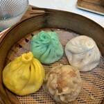 四川料理 川府 - 定食に追加した3色小籠包と焼売