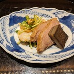 割烹 渡邊 - 鴨肉、堀川牛蒡、本ミル貝と豆苗の胡麻味噌和え