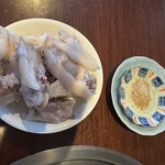 藻南大門 - 豚足（手作りの調味料を付けて）